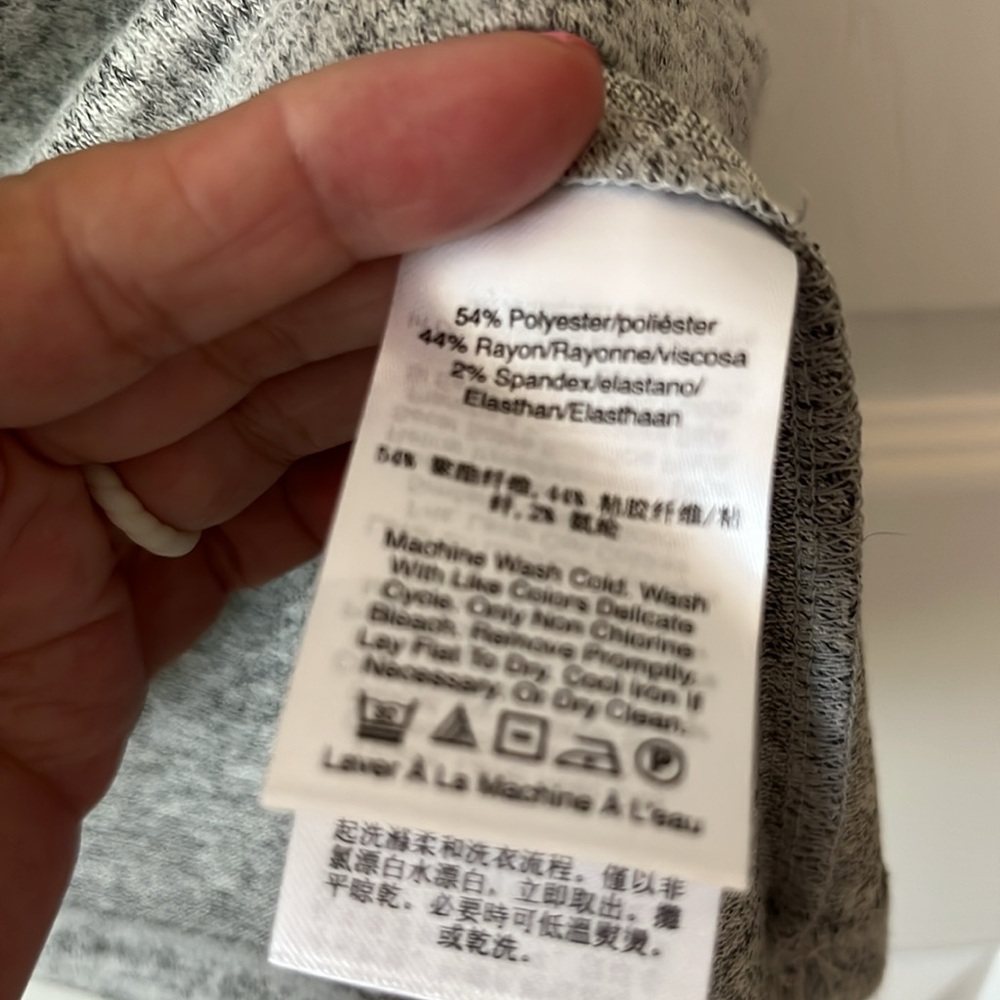 DKNY Gray Sleeveless Top - Picture 7 of 9